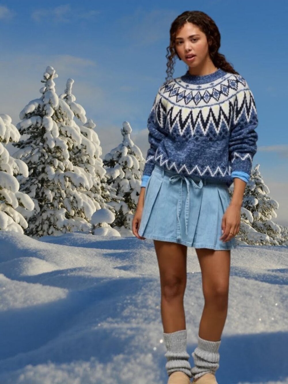NEW! AMERICAN EAGLE BLUE AND SOFT SWEATER - SIZE XL - Picture 6 of 7